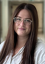 Portrait: Pflegebereichsleiterin Laura Ribbe Portrait: Pflegebereichsleiterin Laura Ribbe