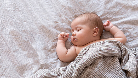 Ein schlafendes Baby.