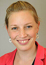 Portrait: Abteilungsleiterin und Prokuristin Inga Schliecker