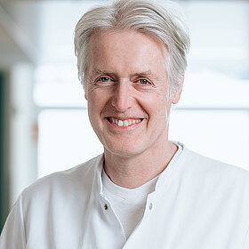 Chefarzt Dr. med. Georg Hillebrand