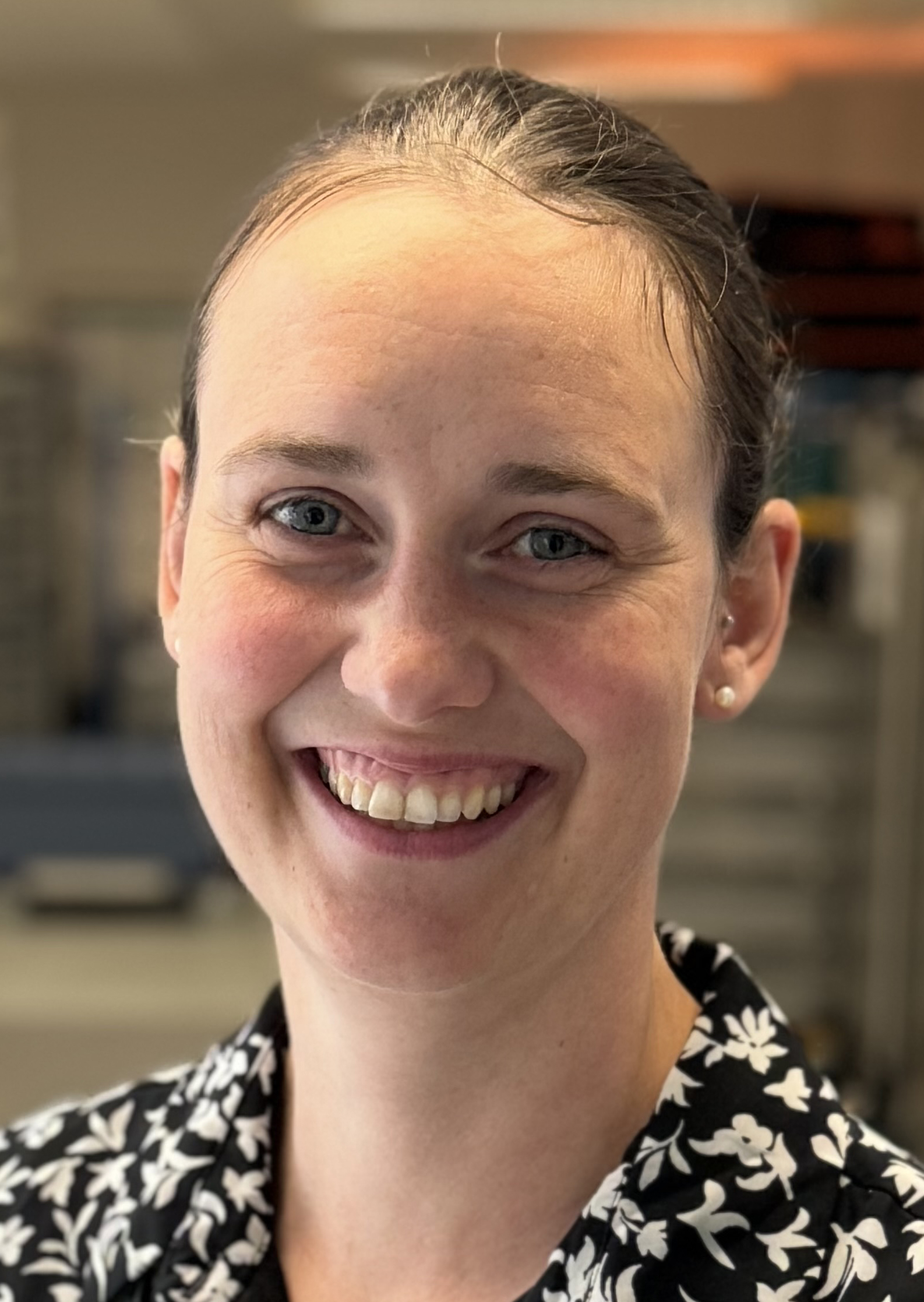 Portrait: Leitung AEMP Sarah Johnsen