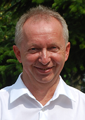 Portrait: Krankenpflegehelfer Josef Dumalski