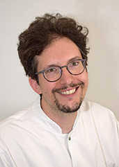 Portrait: Leitender Oberarzt Dr. med. Christopher Voigt Portrait: Leitender Oberarzt Dr. med. Christopher Voigt