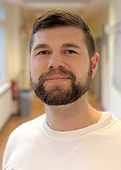 Portrait: Pflegebereichsleitung Lars Dammann Portrait: Pflegebereichsleitung Lars Dammann